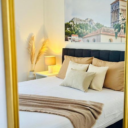 Apartments Sunny Elza Хвар Екстер'єр фото