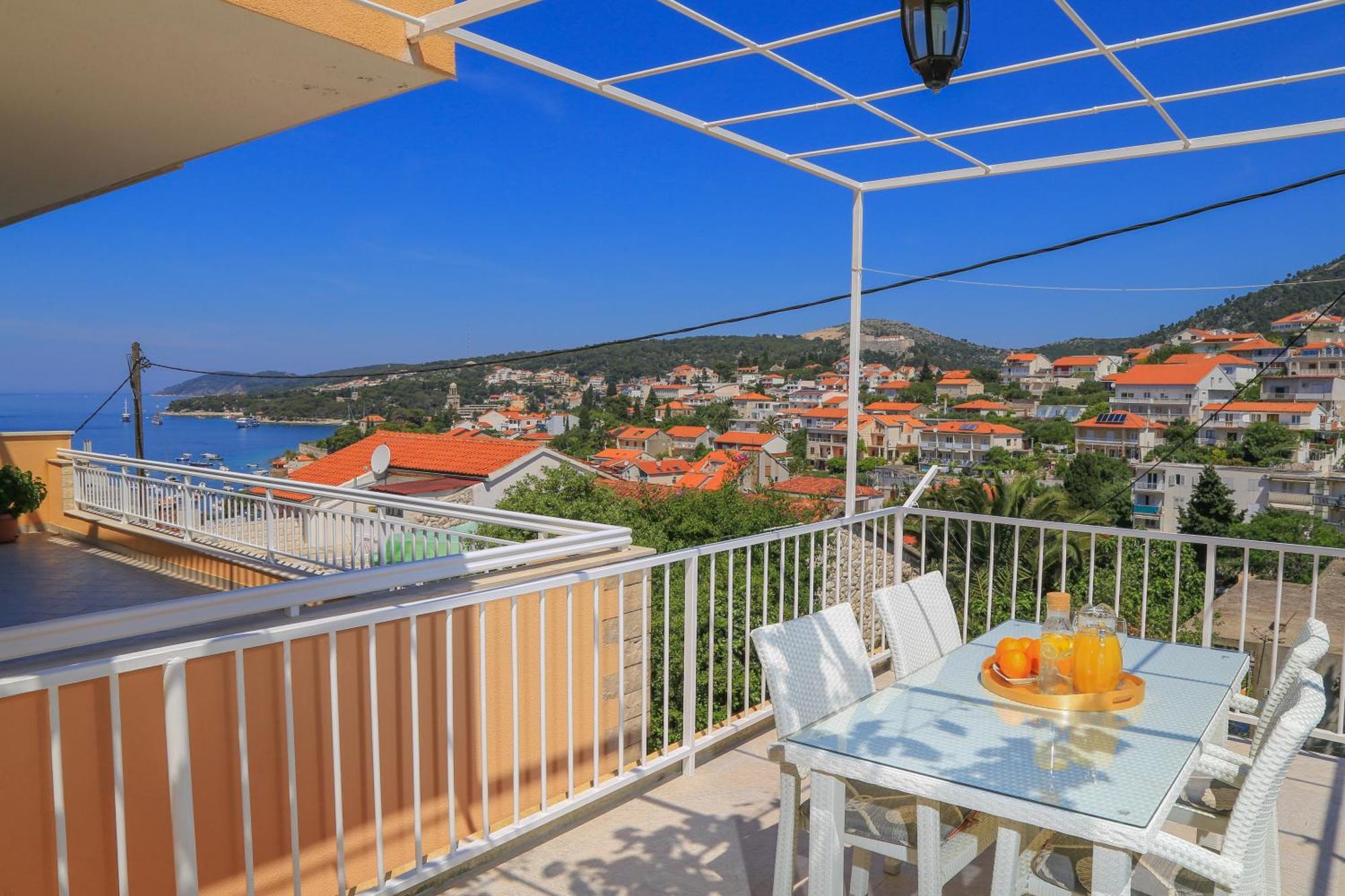 Apartments Sunny Elza Хвар Екстер'єр фото