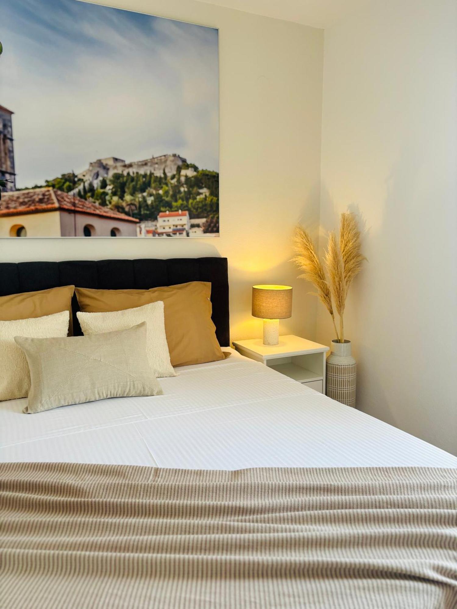 Apartments Sunny Elza Хвар Екстер'єр фото
